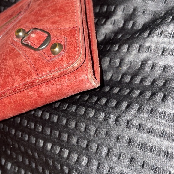 ❤️❤️SOLD❤️❤️BALENCIAGA LONG WALLET - Picture 6 of 6
